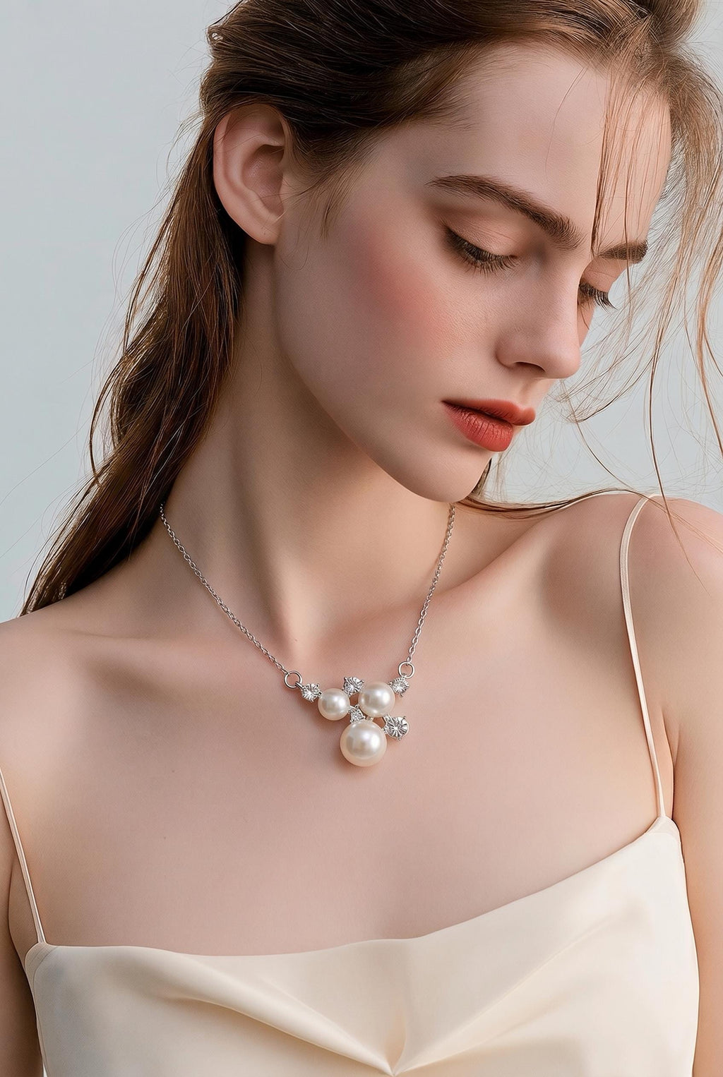 Elegant Pearl and Gemstone Necklace